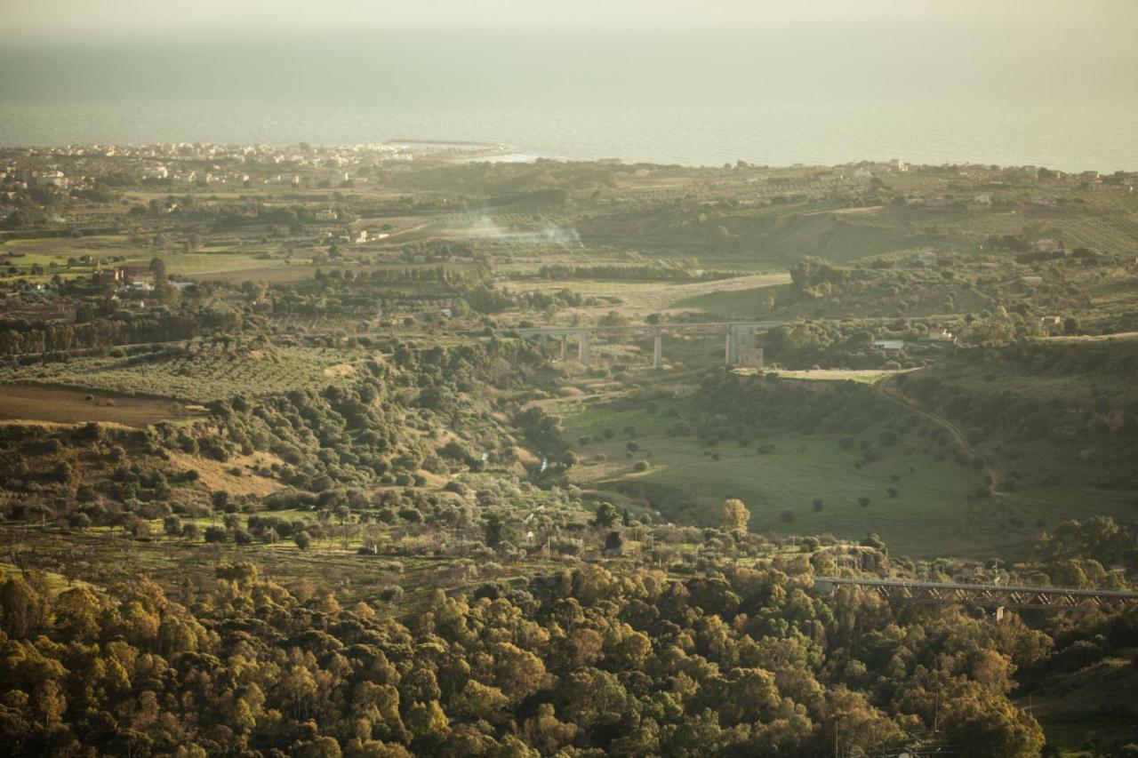 La Terrazza Di Empedocle Bed & Breakfast Agrigento Dış mekan fotoğraf